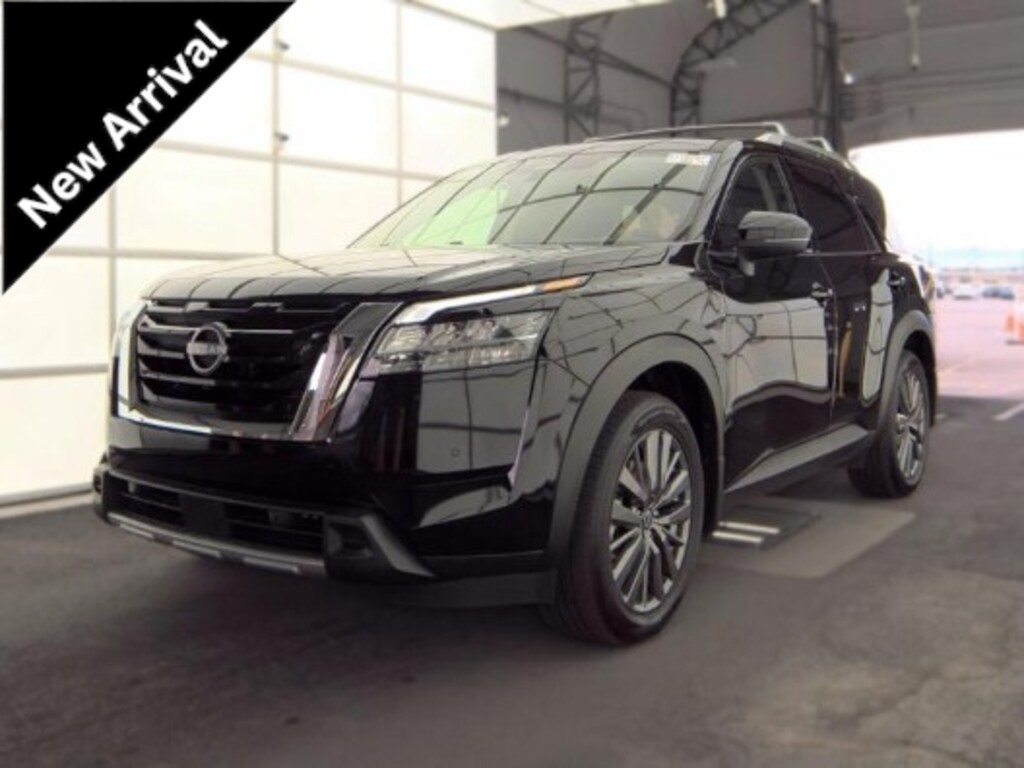 Used 2025 Nissan Pathfinder SL SUV