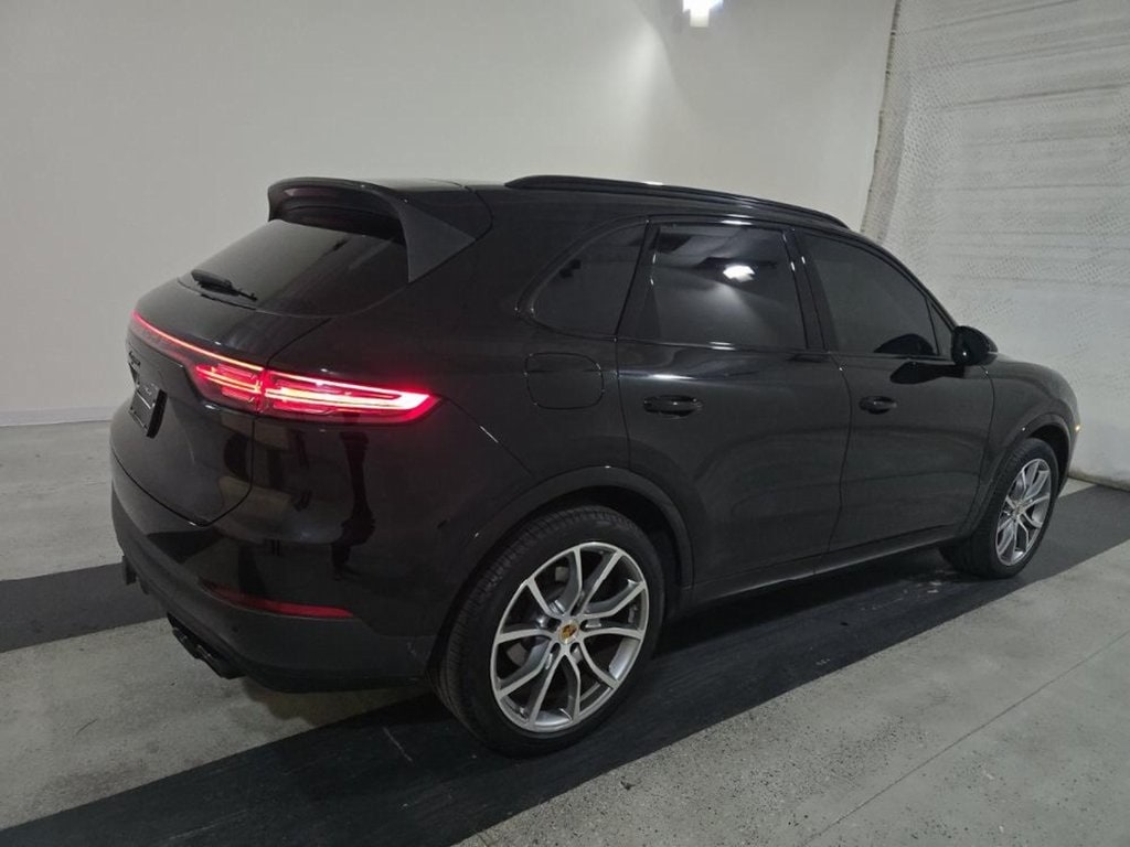 Used 2022 Porsche Cayenne Platinum Edition SUV