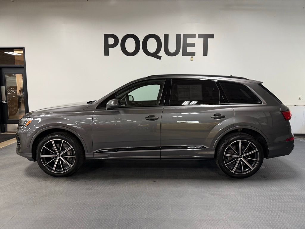 2025 Audi Q7 45 Premium Plus quattro Tiptronic's photo