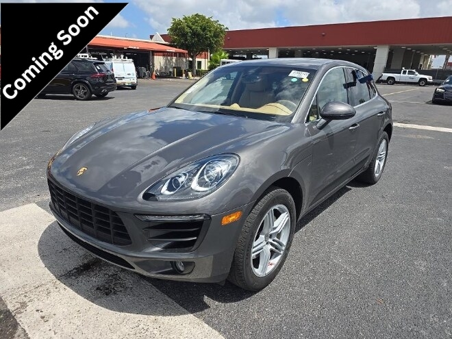 2016 Porsche Macan S's photo