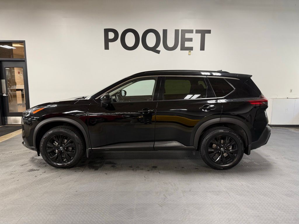 2023 Nissan Rogue SV AWD's photo