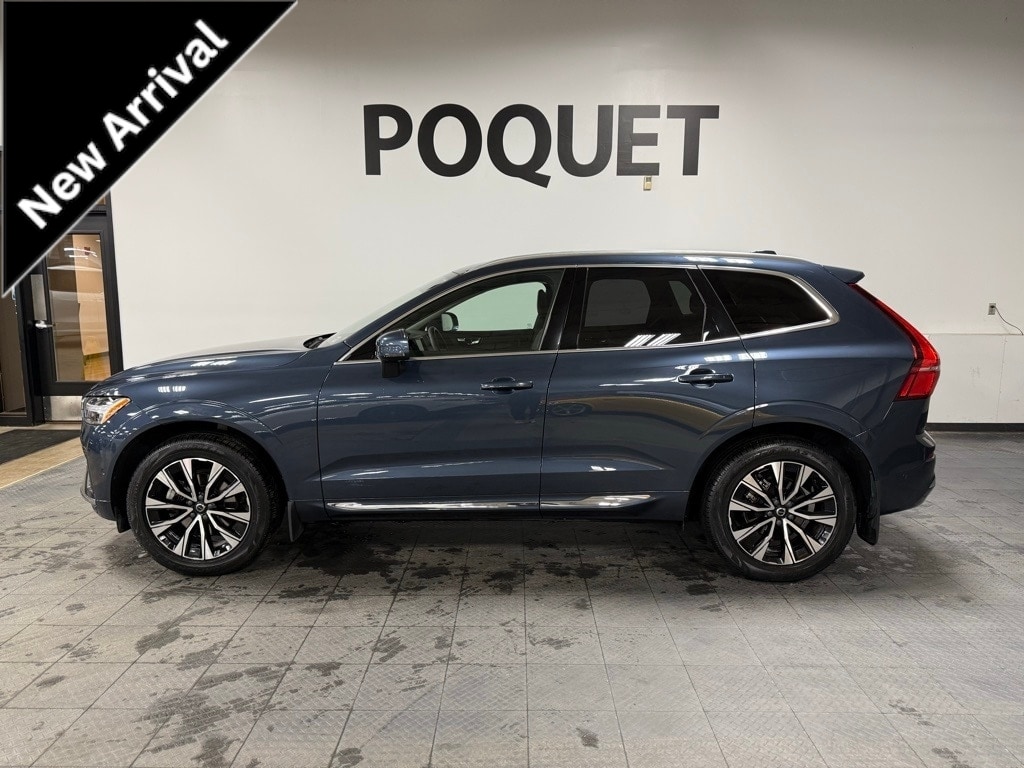 2023 Volvo XC60 Plus's photo