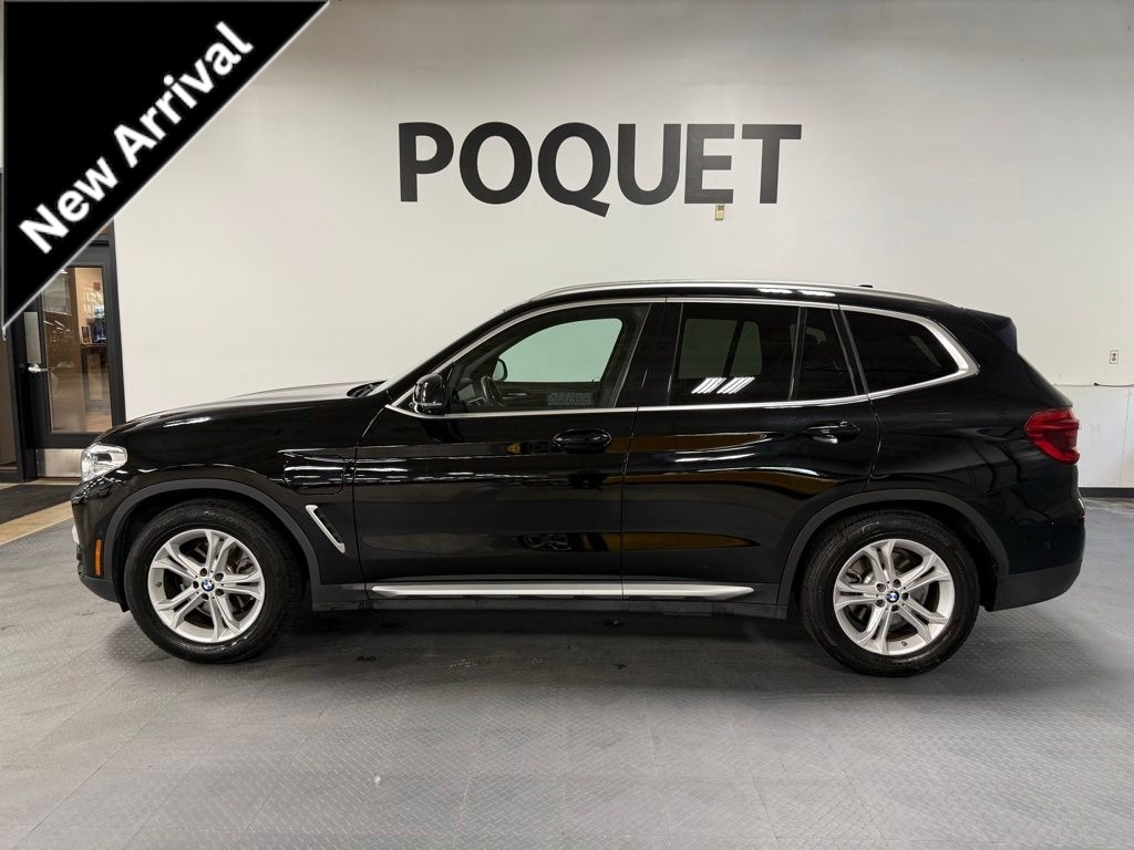 2021 BMW X3 xDrive30e's photo