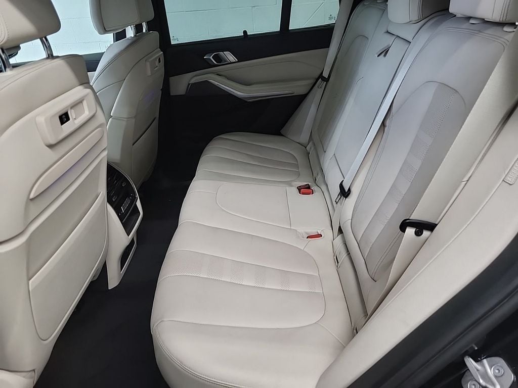 Used 2022 BMW X5 xDrive40i SUV