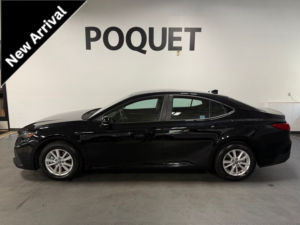 Used 2025 Toyota Camry Hybrid LE Sedan