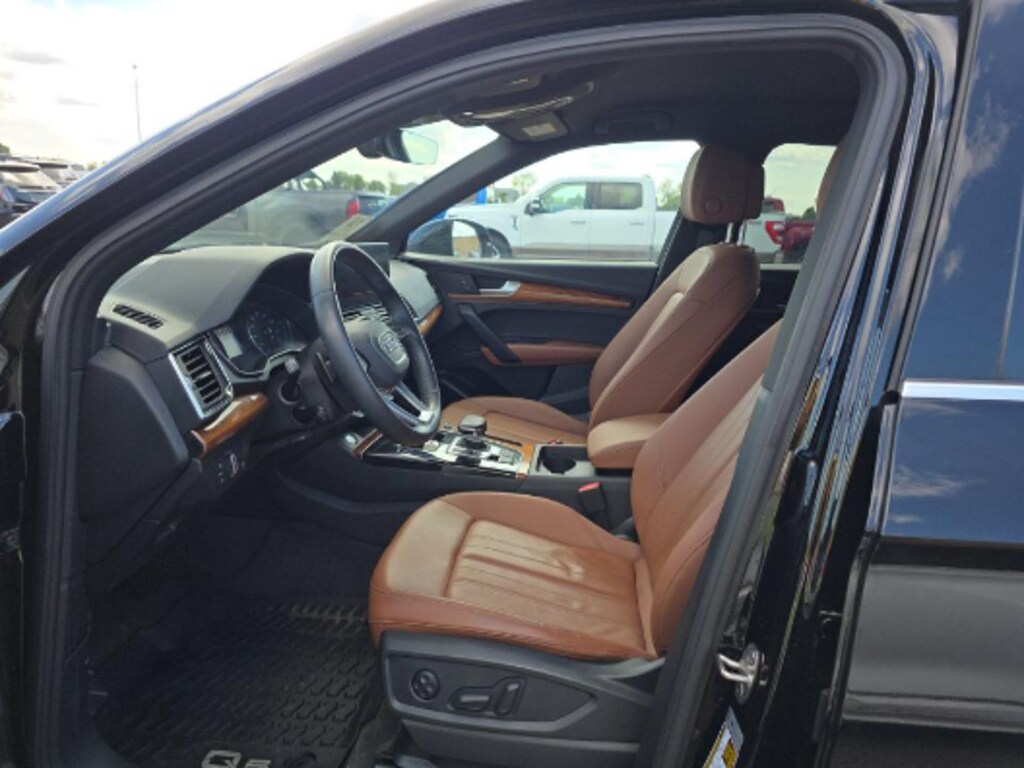 Used 2023 Audi Q5 40 Premium SUV