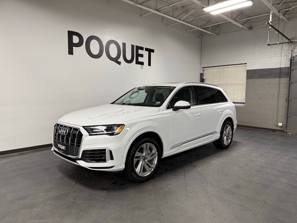 2022 Audi Q7 55 Premium Plus photo 2