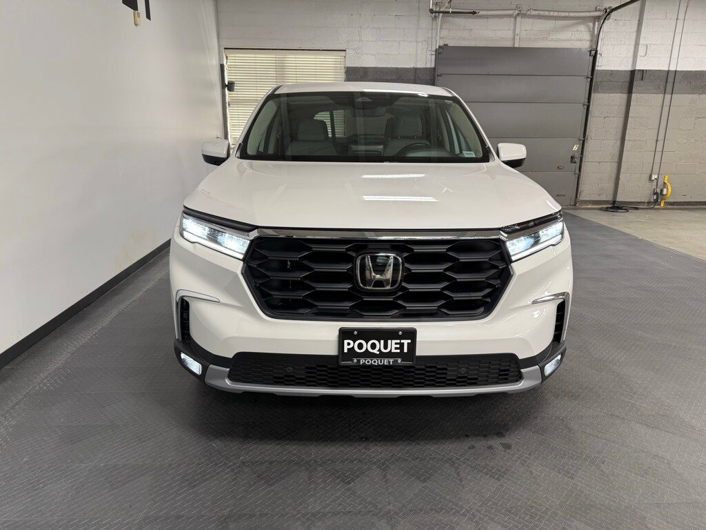 2024 Honda Pilot EX-L photo 3