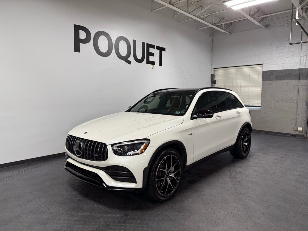 2022 Mercedes Benz GLC 43 AMG photo 2