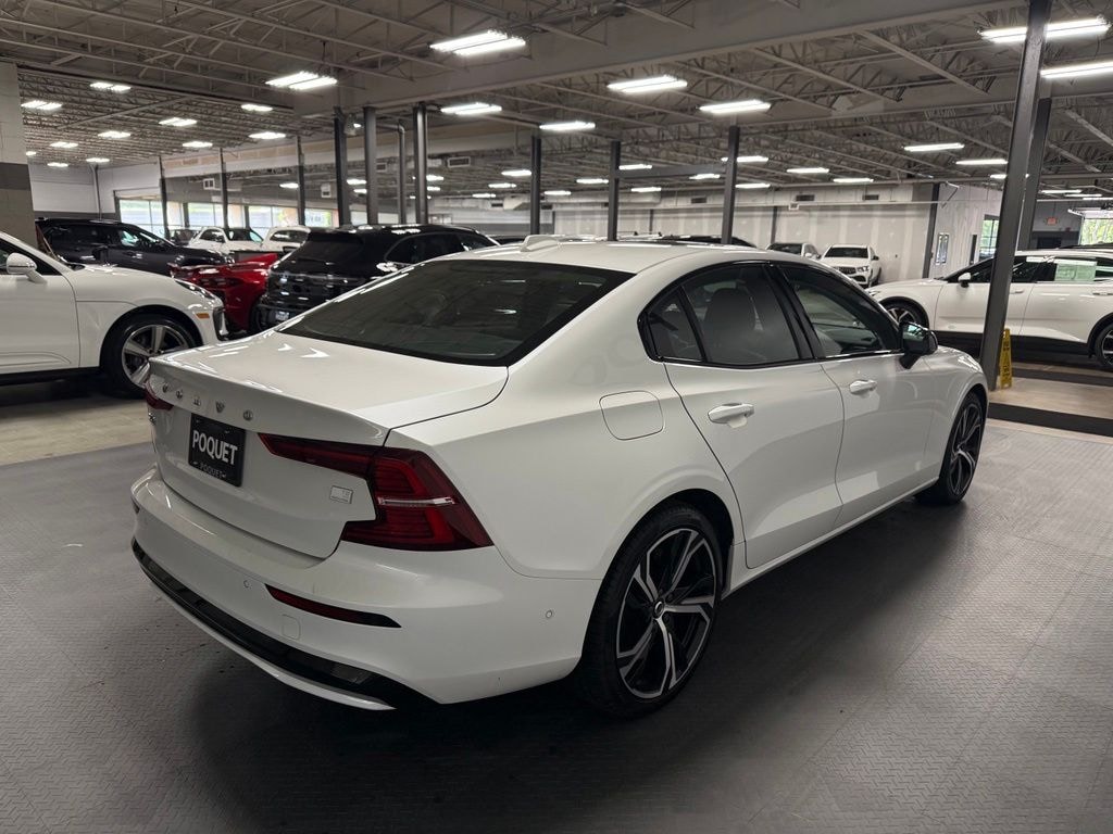 Used 2023 Volvo S60 Recharge Plug-In Hybrid Ultimate Sedan