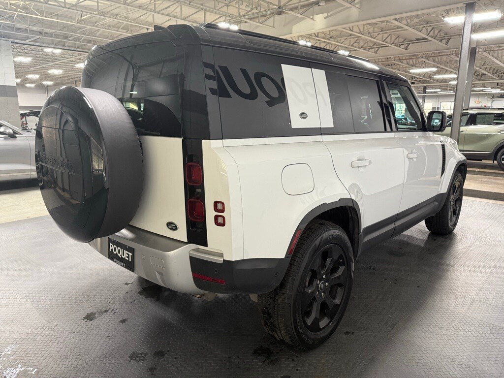 2020 Land Rover Defender 110 HSE photo 4