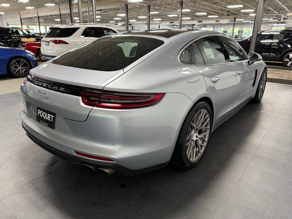 2017 Porsche Panamera 4S photo 4