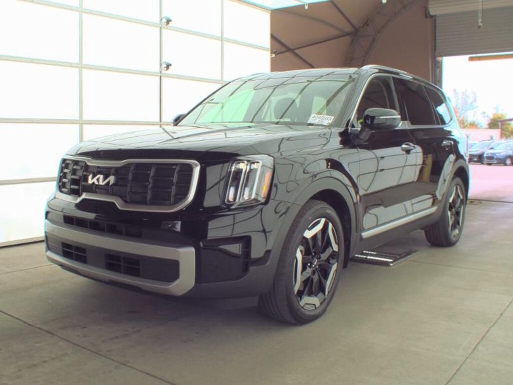 Used 2023 Kia Telluride S SUV