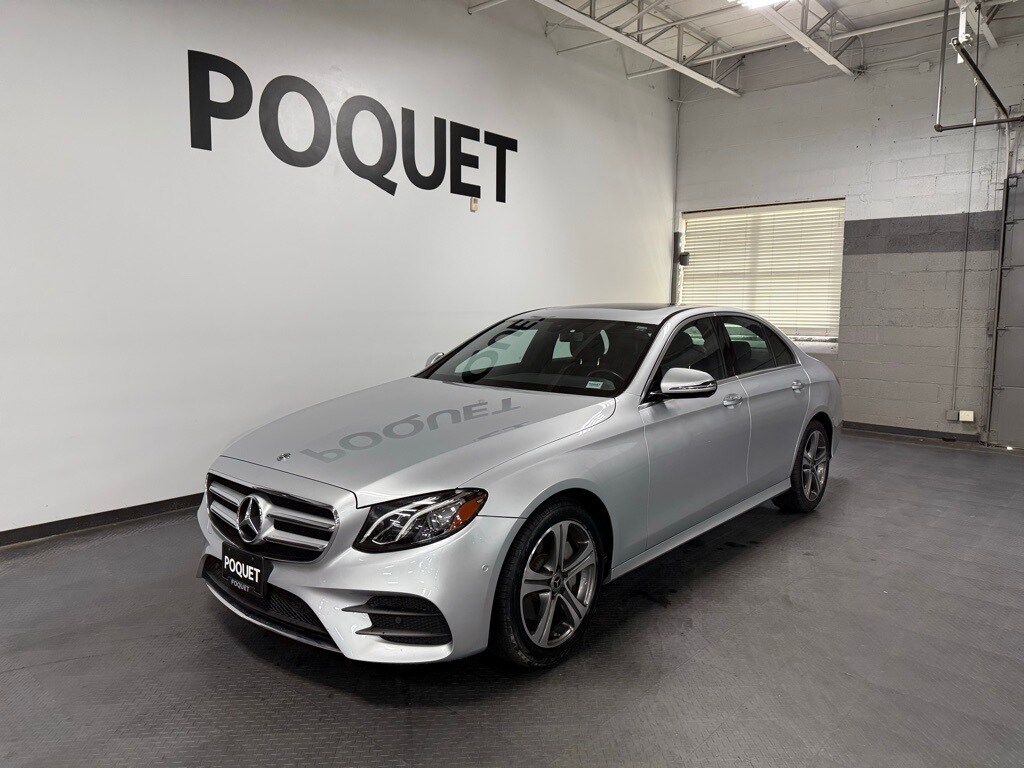 2017 Mercedes Benz E 300 photo 2