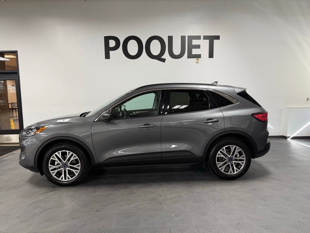 2022 Ford Escape SEL's photo