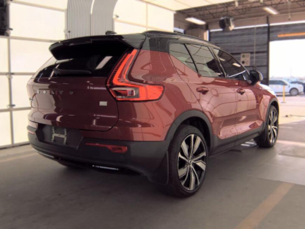 Used 2021 Volvo XC40 Recharge Pure Electric P8 SUV