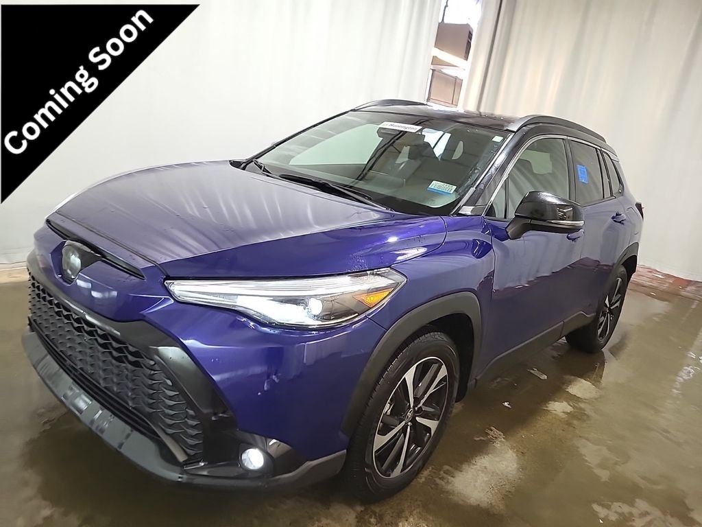 2023 Toyota Corolla Cross Hybrid XSE AWD's photo