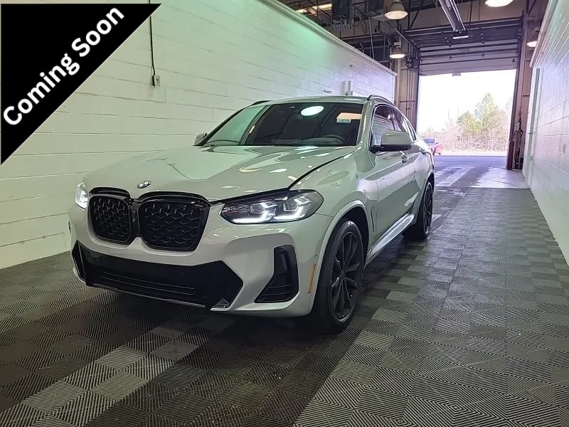 2023 BMW X4 30i's photo