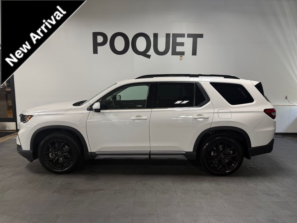 Used 2025 Honda Pilot Touring SUV