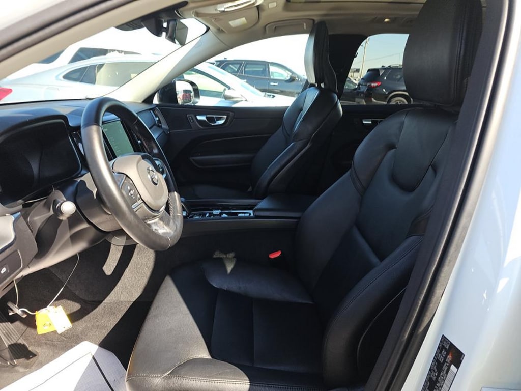 Used 2024 Volvo XC60 B5 Core SUV