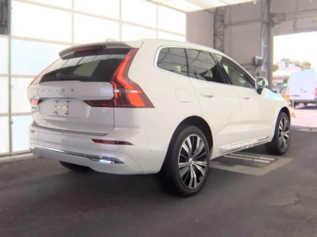 Used 2023 Volvo XC60 Recharge Plug-In Hybrid T8 Plus Bright Theme SUV