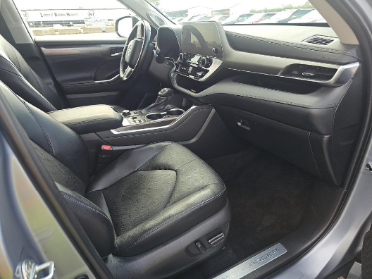 Used 2023 Toyota Highlander Limited SUV
