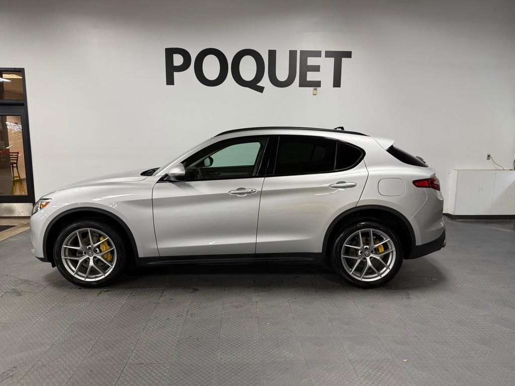 Used 2018 Alfa Romeo Stelvio Base SUV