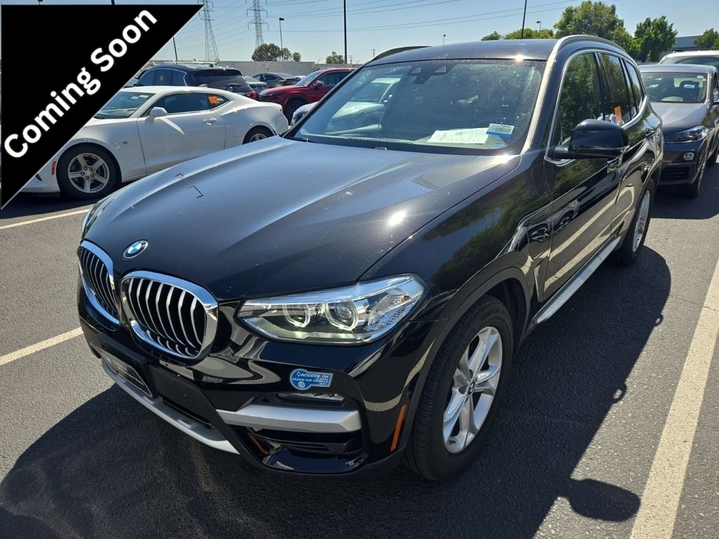 2021 BMW X3 xDrive30e's photo