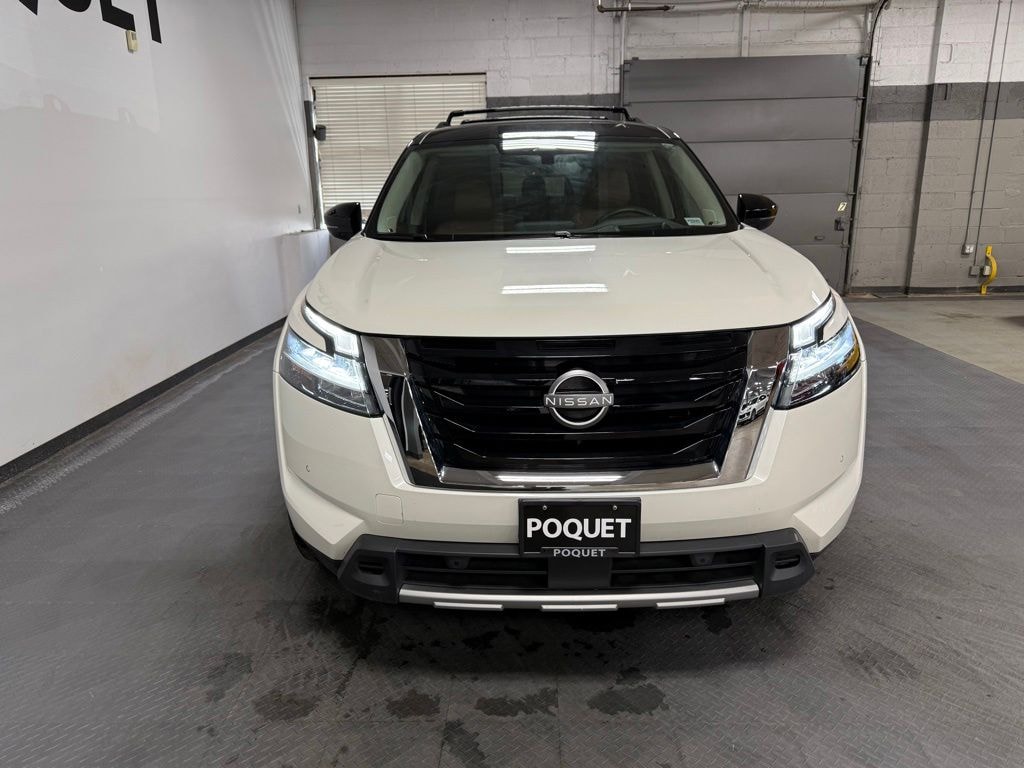 Used 2023 Nissan Pathfinder Platinum SUV