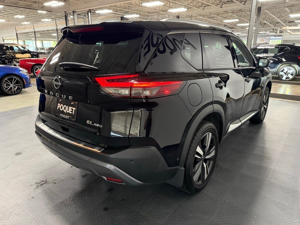 2023 Nissan Rogue SL photo 2