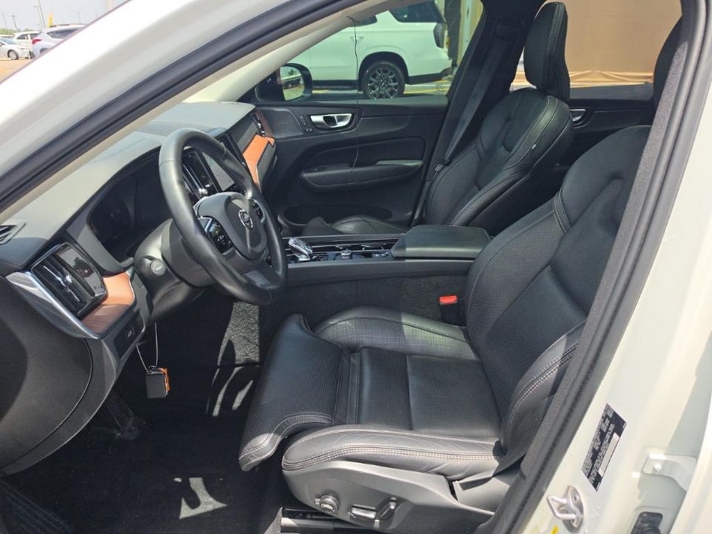 Used 2024 Volvo XC60 B5 Ultimate Dark Theme SUV