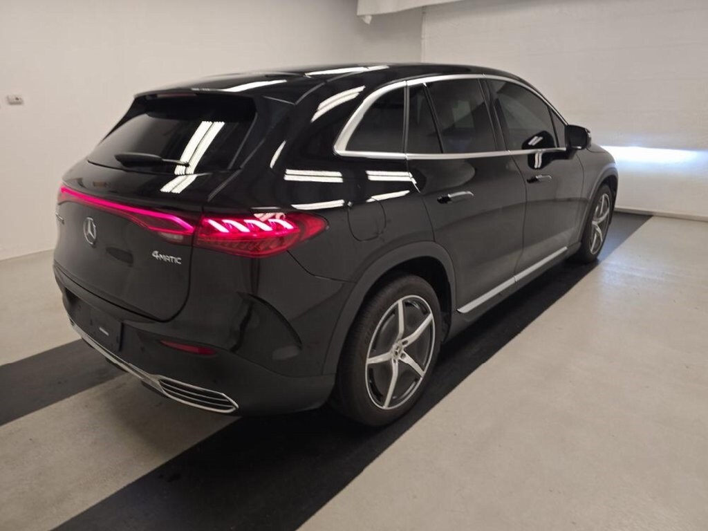 2023 Mercedes Benz EQE SUV 500 4MATIC photo 2