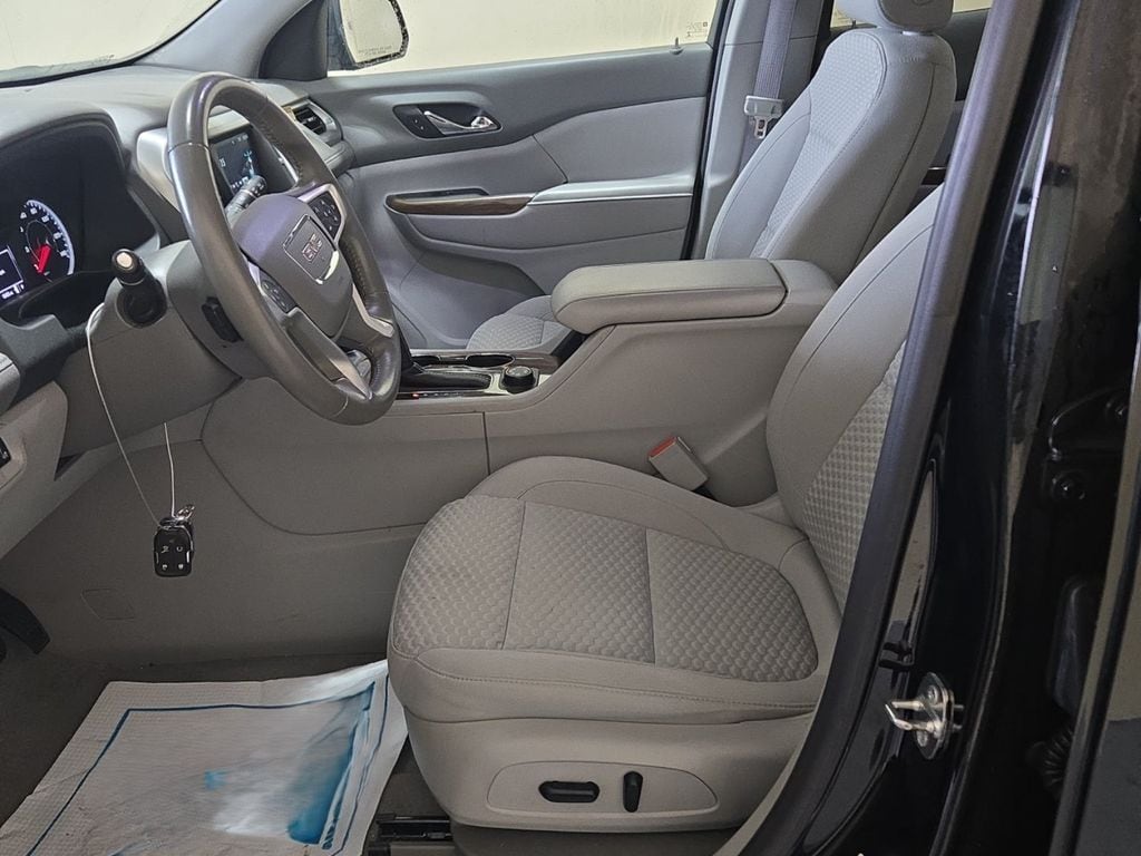 Used 2018 GMC Acadia SLE-2 SUV