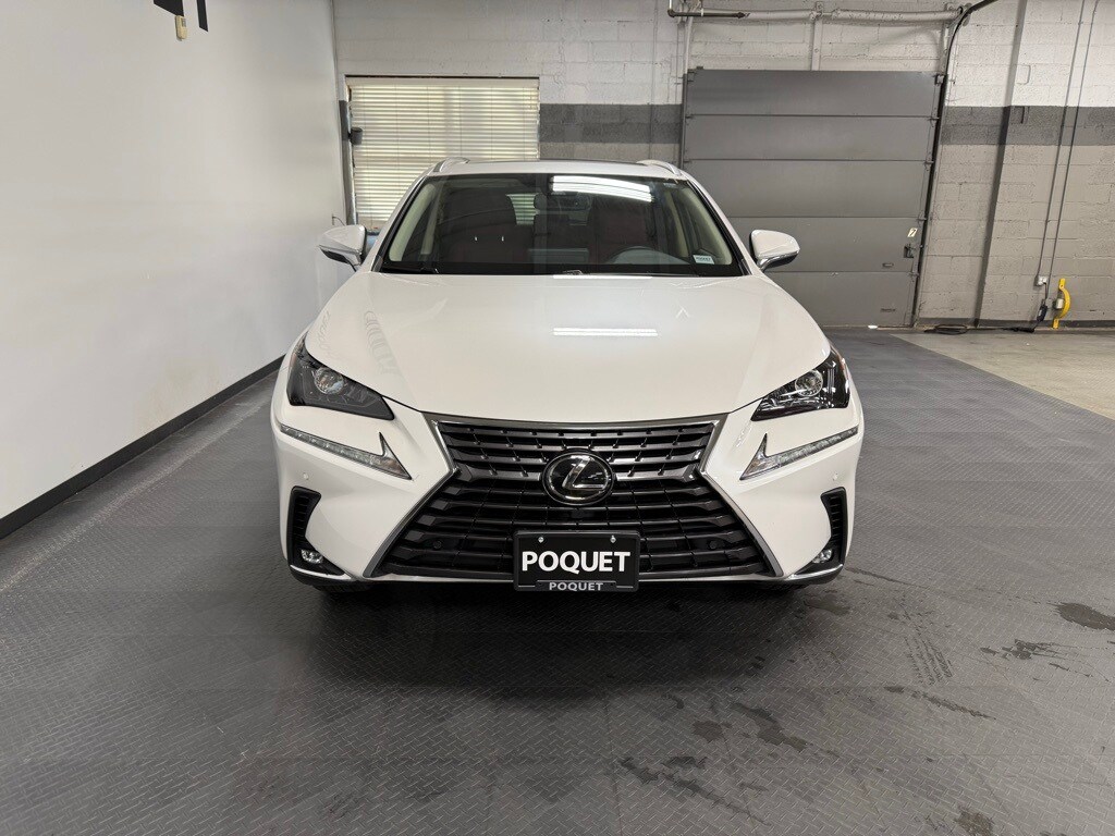2021 Lexus NX 300 photo 3