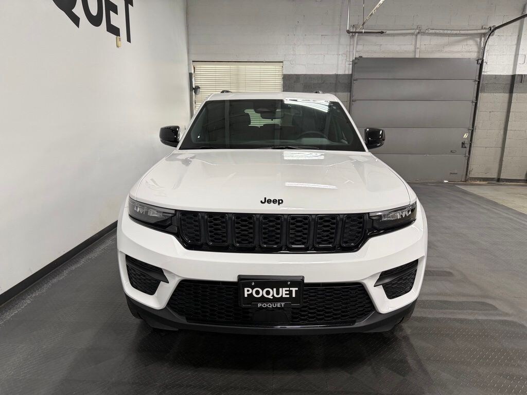Used 2023 Jeep Grand Cherokee Altitude X SUV