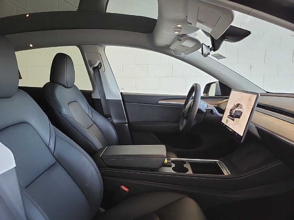 Used 2024 Tesla Model Y Long Range SUV