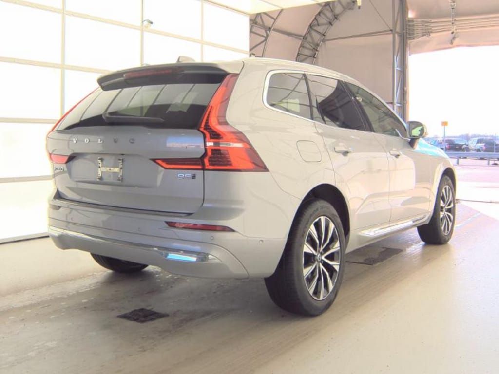 Used 2023 Volvo XC60 B5 Plus Bright Theme SUV