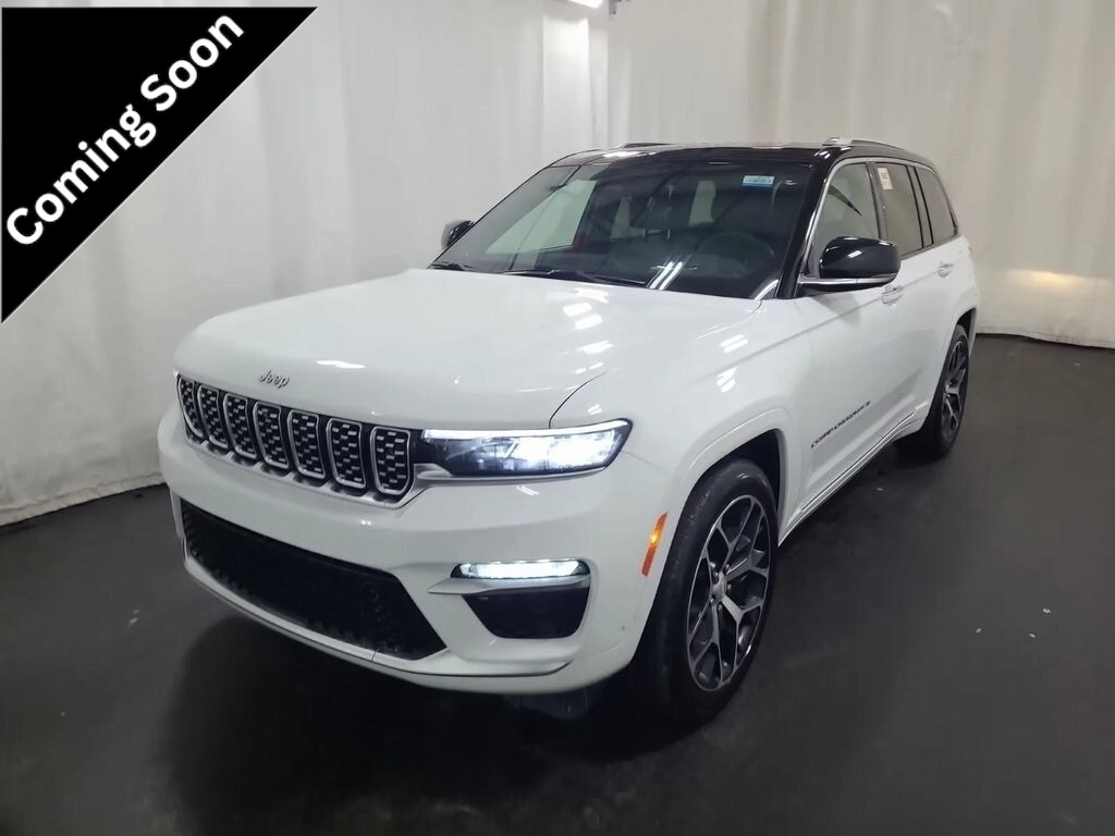 2023 Jeep Grand Cherokee Summit Reserve's photo