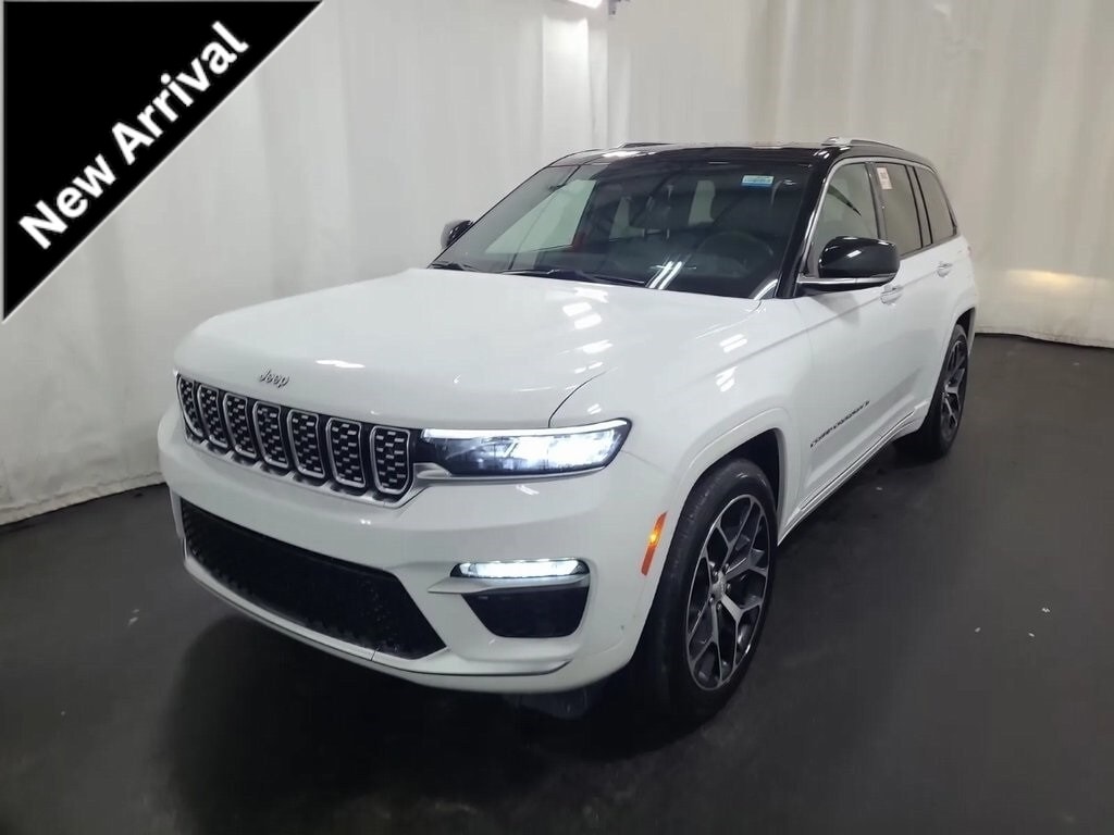 2023 Jeep Grand Cherokee Summit Reserve's photo