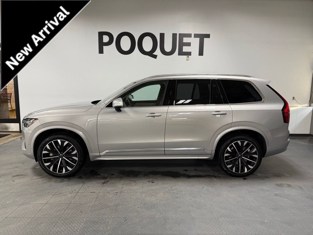 2025 Volvo XC90 Plus's photo