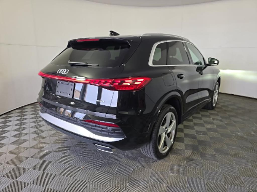 Used 2025 Audi Q5 2.0T Premium Plus SUV