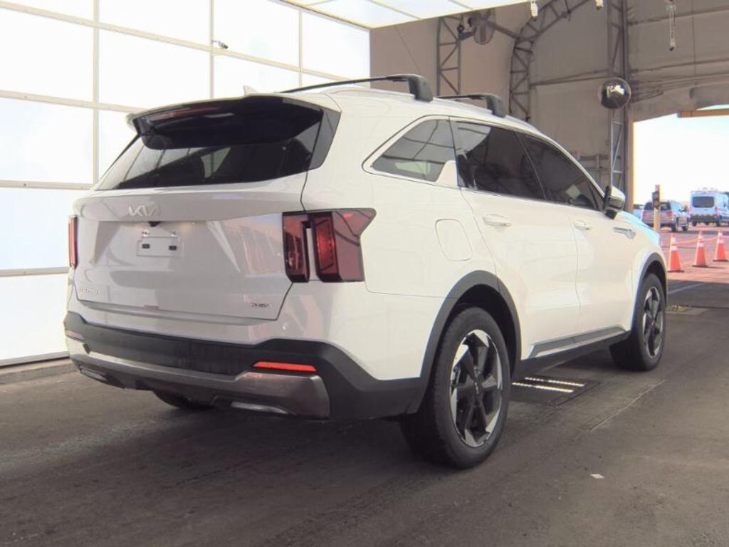 2025 Kia Sorento Plug-In Hybrid EX photo 2