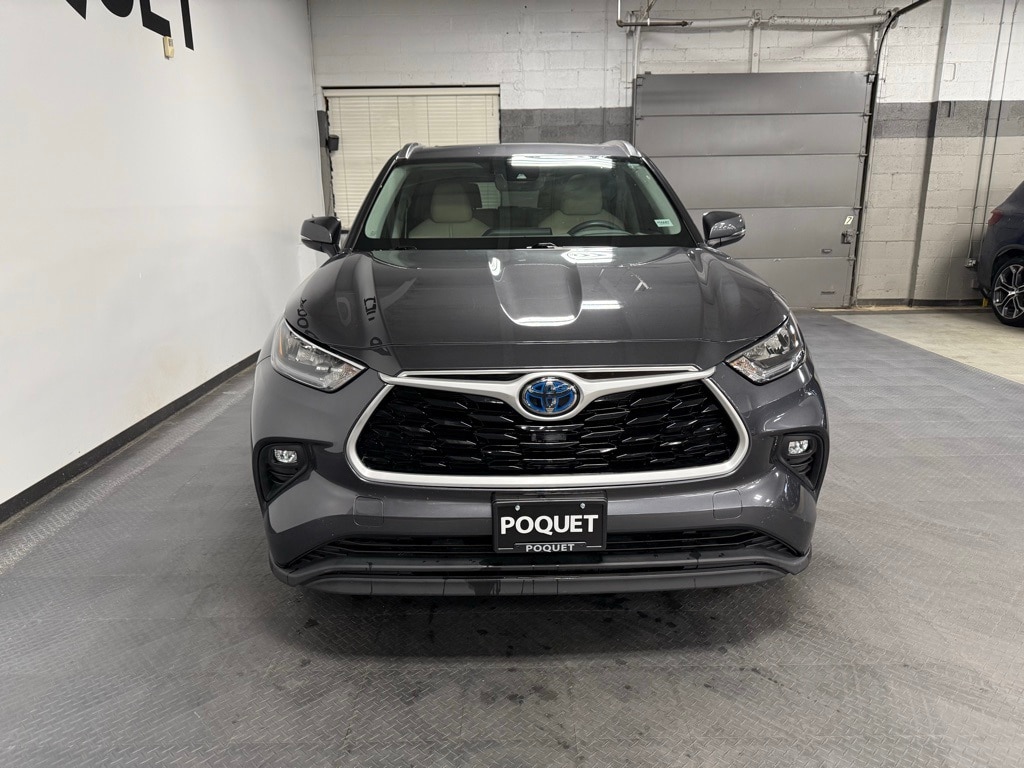 Used 2020 Toyota Highlander Hybrid XLE SUV