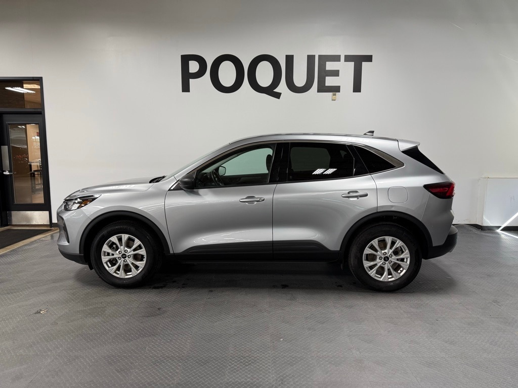 2023 Ford Escape Active's photo