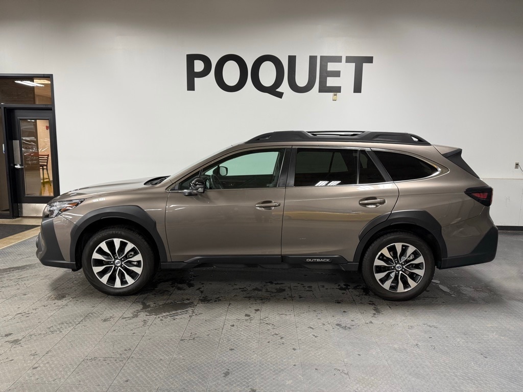 2023 Subaru Outback Limited's photo