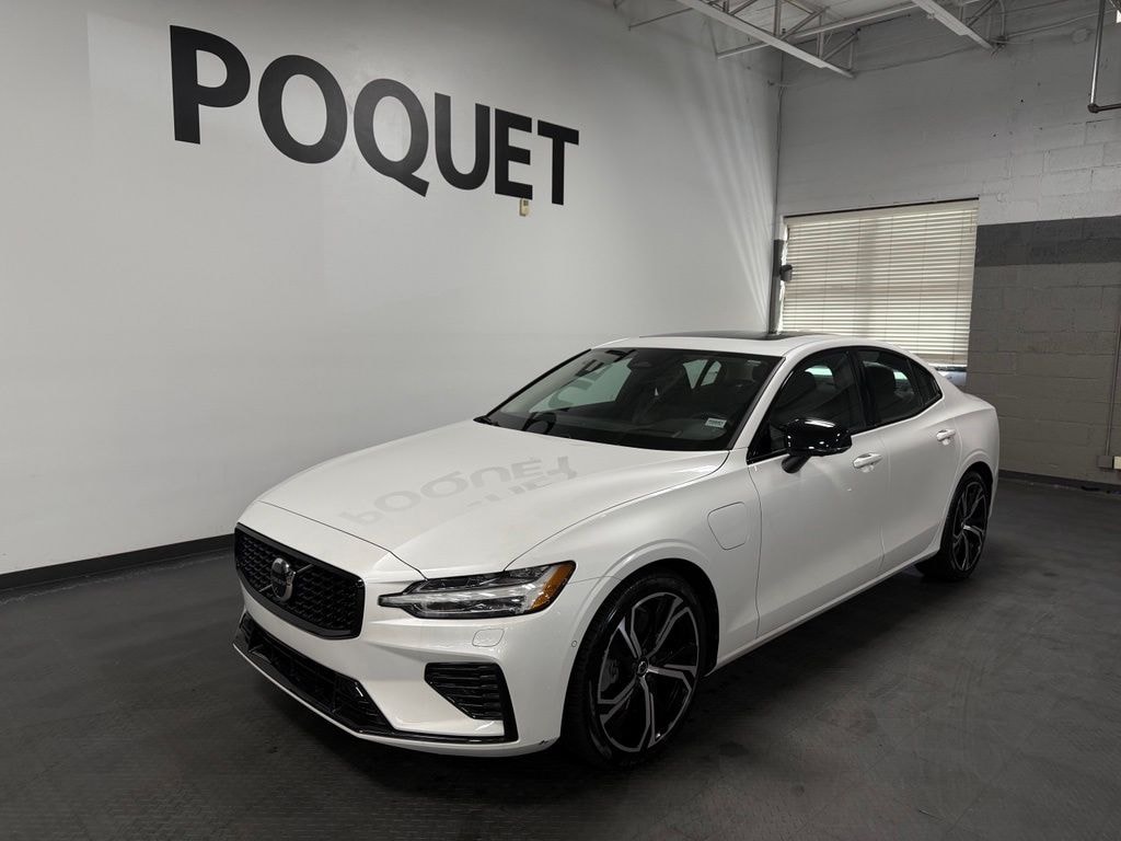 Used 2023 Volvo S60 Recharge Plug-In Hybrid Ultimate Sedan