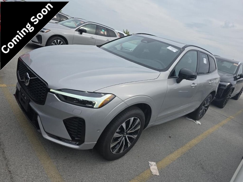 2025 Volvo XC60 Plus's photo