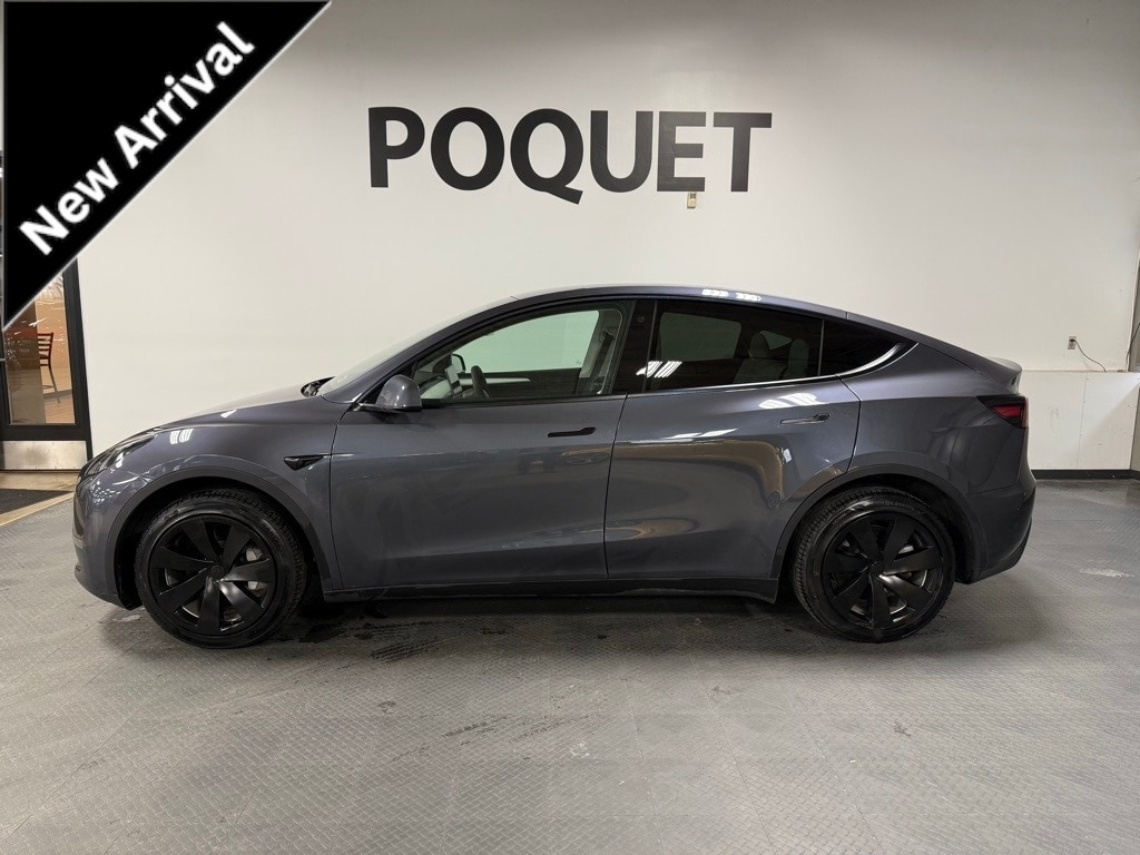 2023 Tesla Model Y Long Range's photo