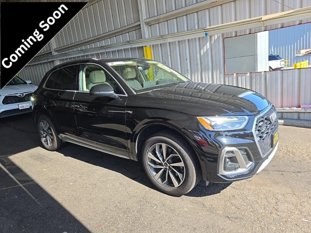 2023 Audi Q5 45 Premium Plus's photo