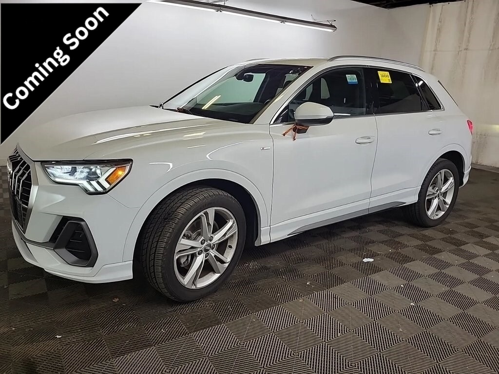 2020 Audi Q3 S Line Premium Plus's photo